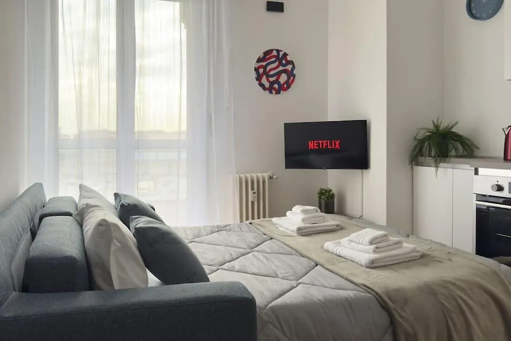 10 Min To Rho Fiera-Sansiro - Wifi - Ac - Netflix Apartment Milan